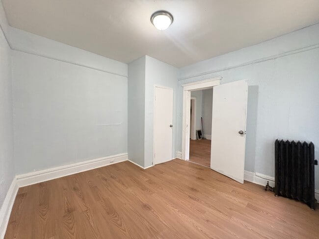 148 Virginia Ave 3 - 159 Virginia Ave