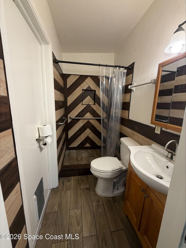 Photo - 583 Gardenia Cir