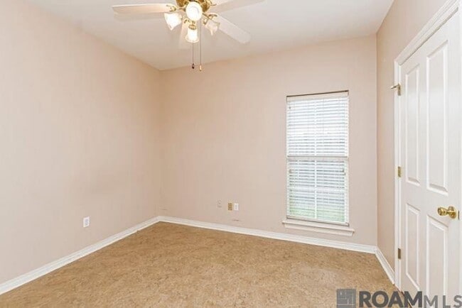 Photo - 10125 Springbrook Ave