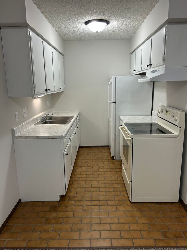 2936 N 52nd St Unit 3