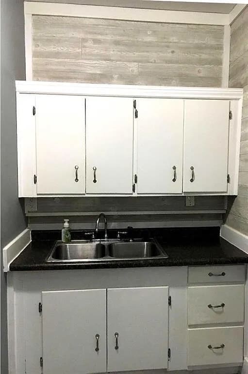 Photo - 294 W Clinton St