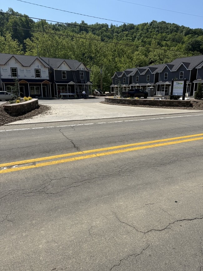 Photo - 6290 Davis Creek Rd