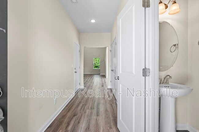 Photo - 1704 Bethel Ln