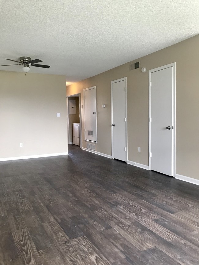 Townhome Living/Dining