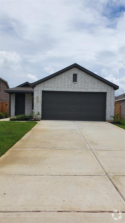 Building Photo - 28735 Texas Plns Dr Rental