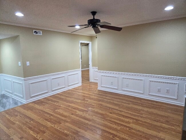 Building Photo - 11102 Harrowfield Rd Rental