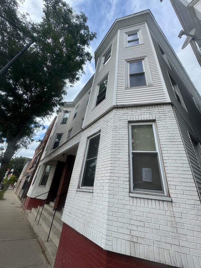 Photo - 795 Cambridge St Unit 2