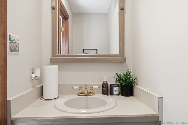 Photo - 25 Washington St Unit APT 20