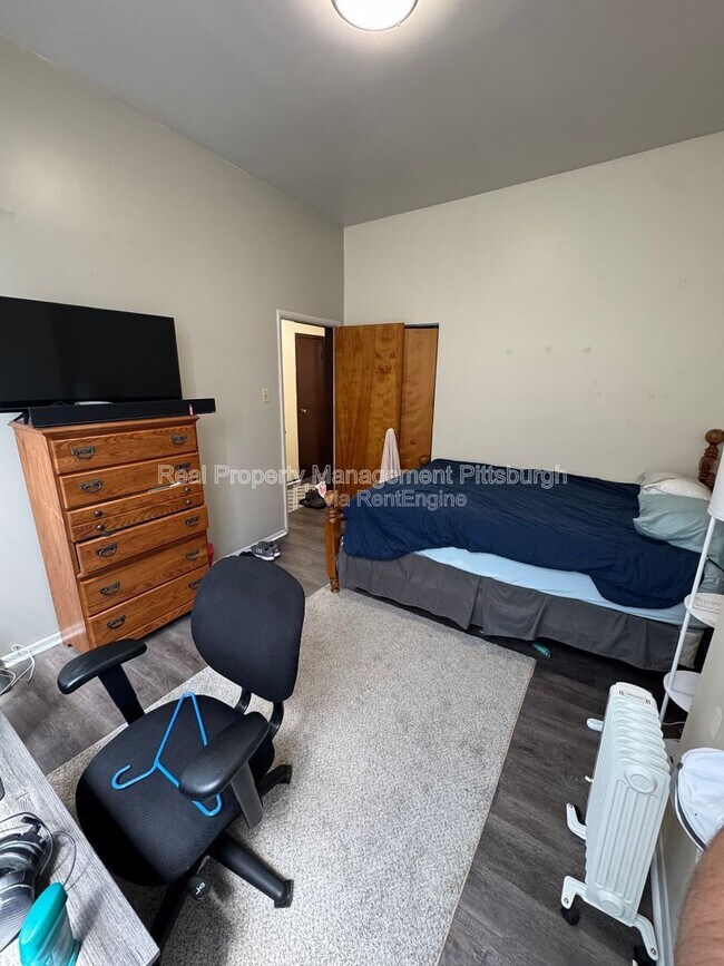 Photo - 332 Lehigh Ave Unit Apartment 2b