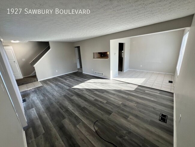 Photo - 1927 Sawbury Blvd