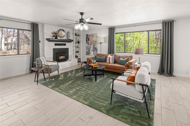 Photo - 2 Southport Ln