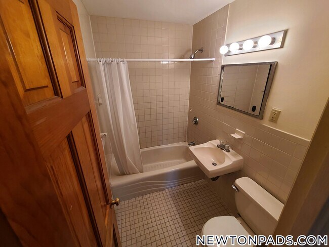 Photo - 266 Grove St Unit 8