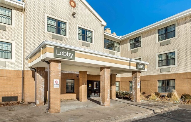 Furnished Studio-Minneapolis - Maple Grove