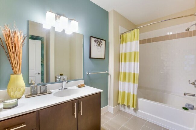 Photo - 223 Concord Tpke Unidad 402