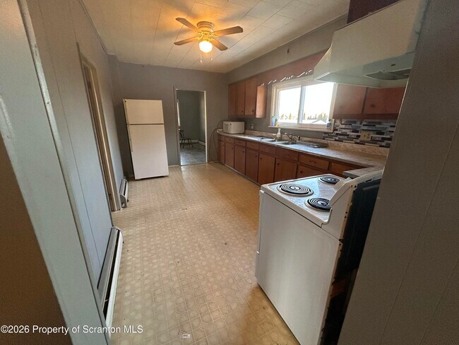 Photo - 1849 Clearview St