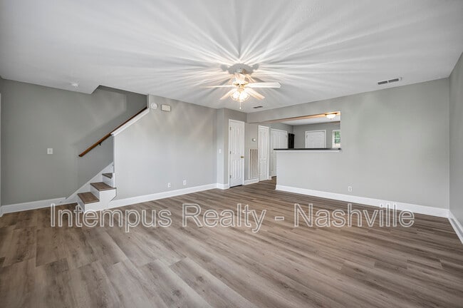 325 Shoshone Pl