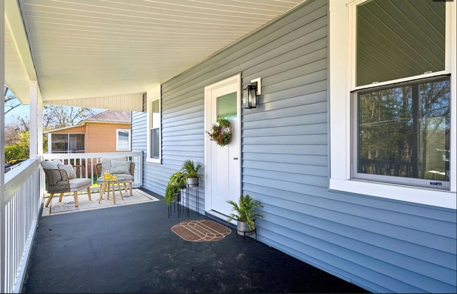 Photo - 20 4th Ave