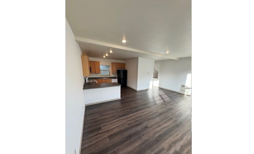 Photo - 529 Carroll Way