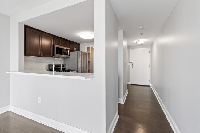 Photo - 250 E Harbortown Dr Unidad 1011