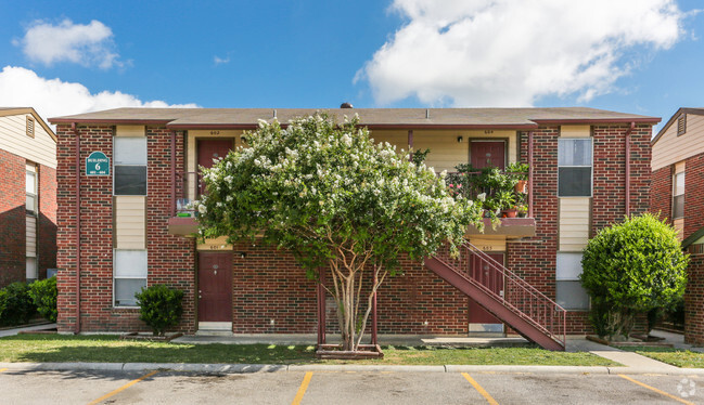 Building Photo - Hutchins Palms Rental