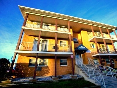Seacrest Apartments - Seacrest Apartments
