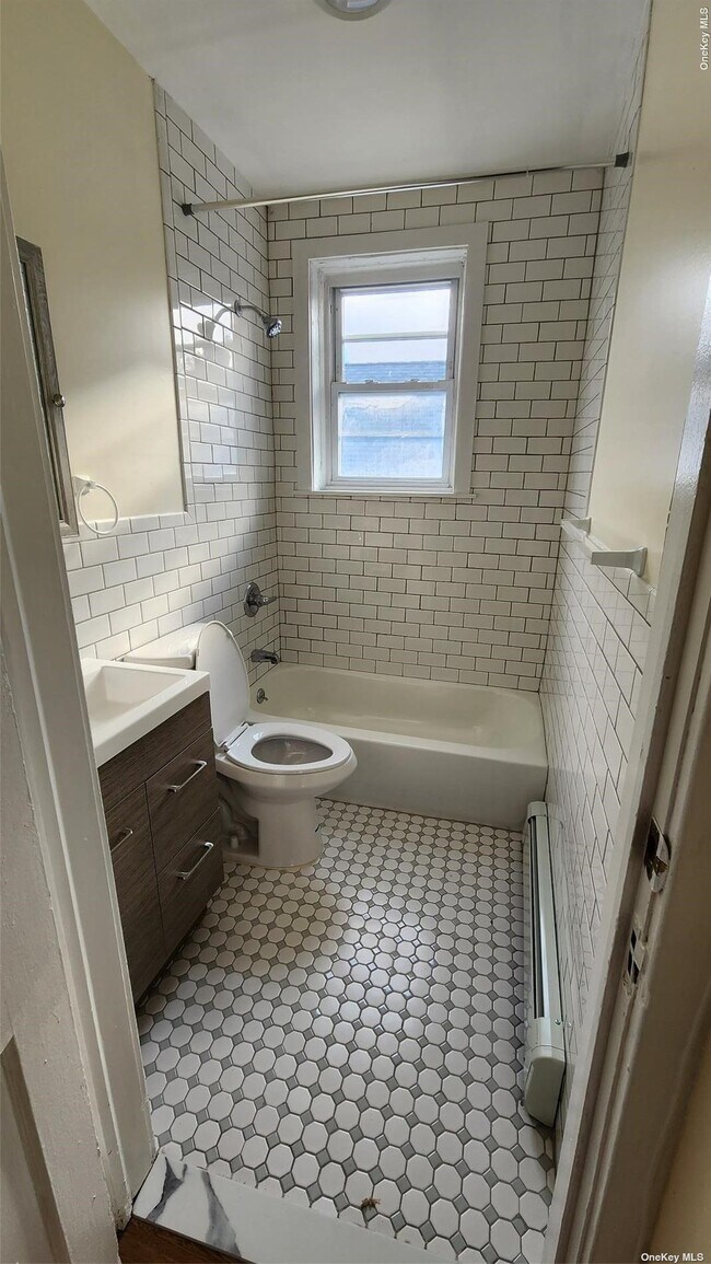 Photo - 199 S Franklin St