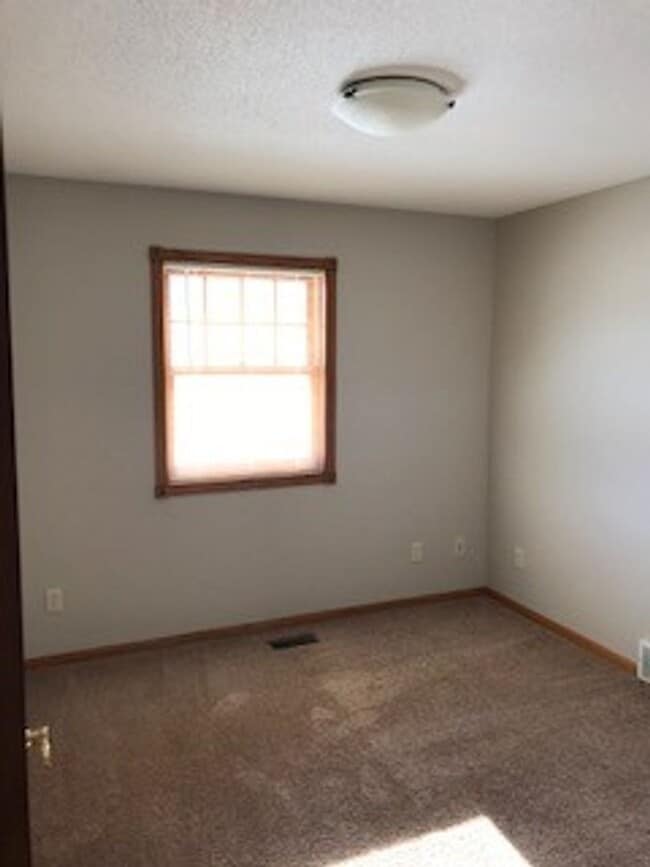 Photo - 526 28th Ave N Unit 2