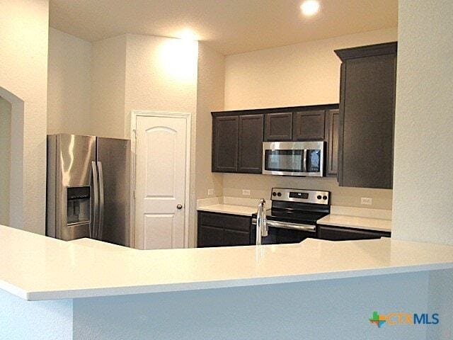 Photo - 613 Hobby Rd