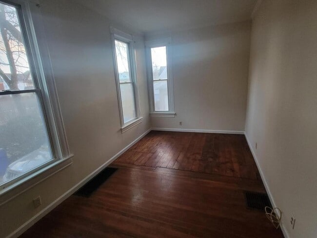 Photo - 294 Guy Park Ave