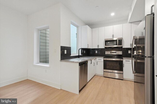 Photo - 1643 N 2nd St Unit 303