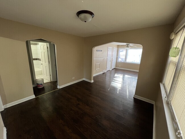 Building Photo - 8147 S Marshfield Ave Rental