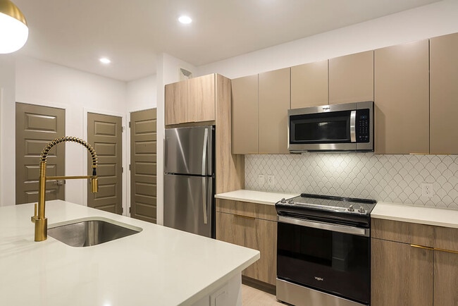 333 Ellington Apartments