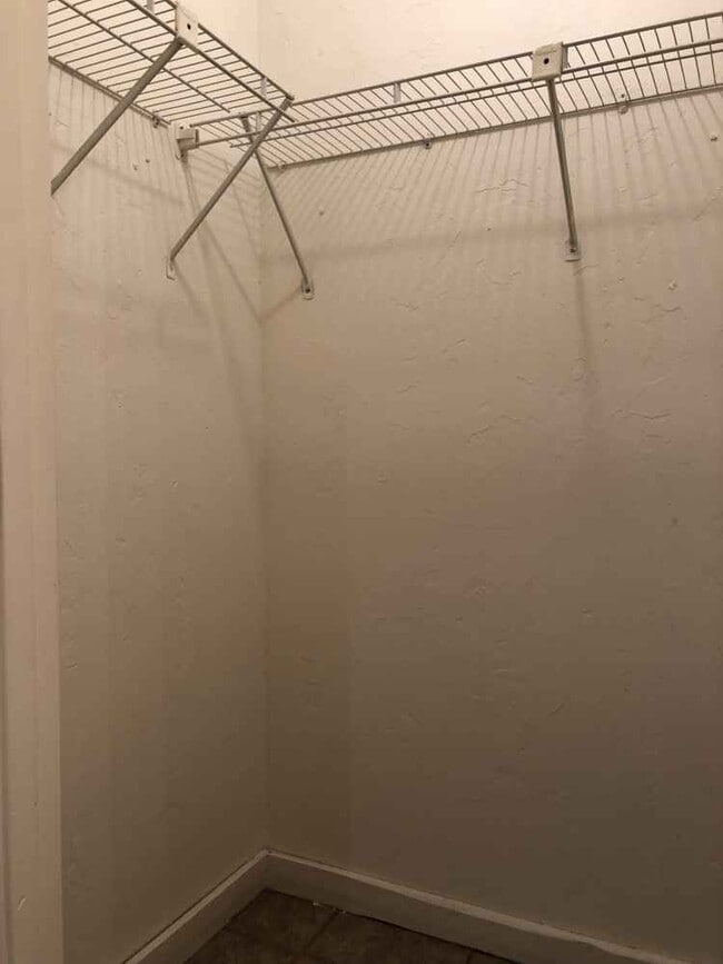 Oakcrest Apartments
