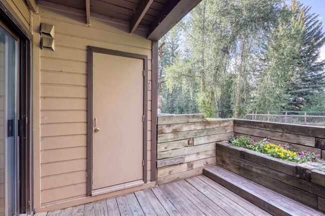 Photo - 1061 W Beaver Creek Blvd