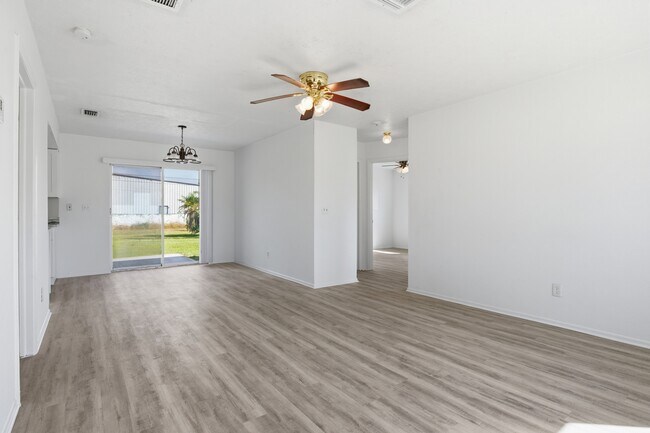 1130 Alabar Ln