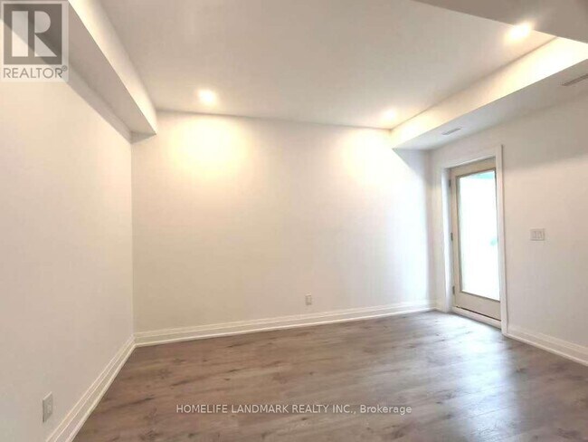 Photo - 12 Persica St