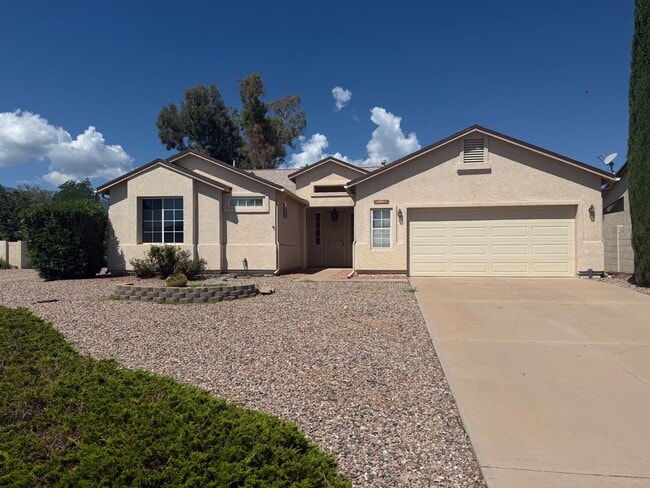 Building Photo - Great Location on Cul de Sac Lot