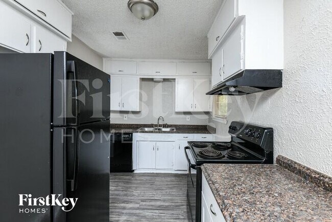 Photo - 308 Bluebonnet St