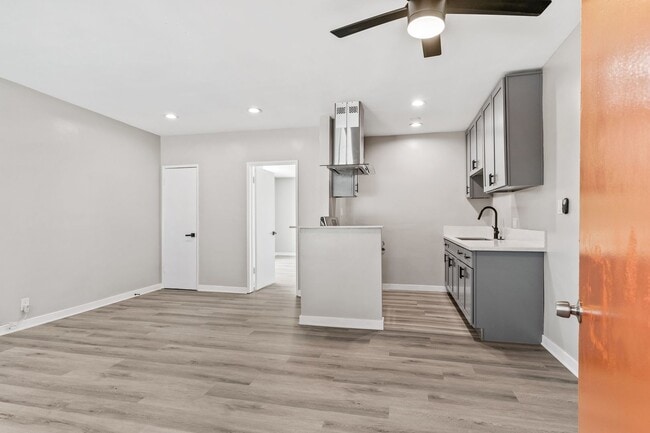 Building Photo - 1655 W Malvern Ave Rental