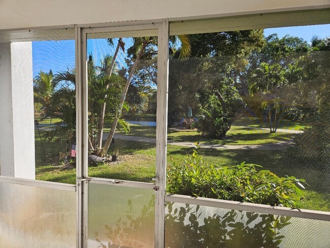 Photo - 777 SE 2nd Ave Unit D123