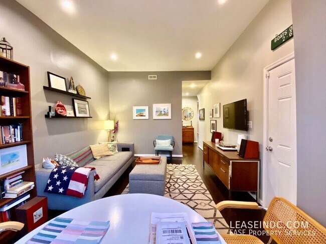 Photo - 1612 6th St NW Unidad #2