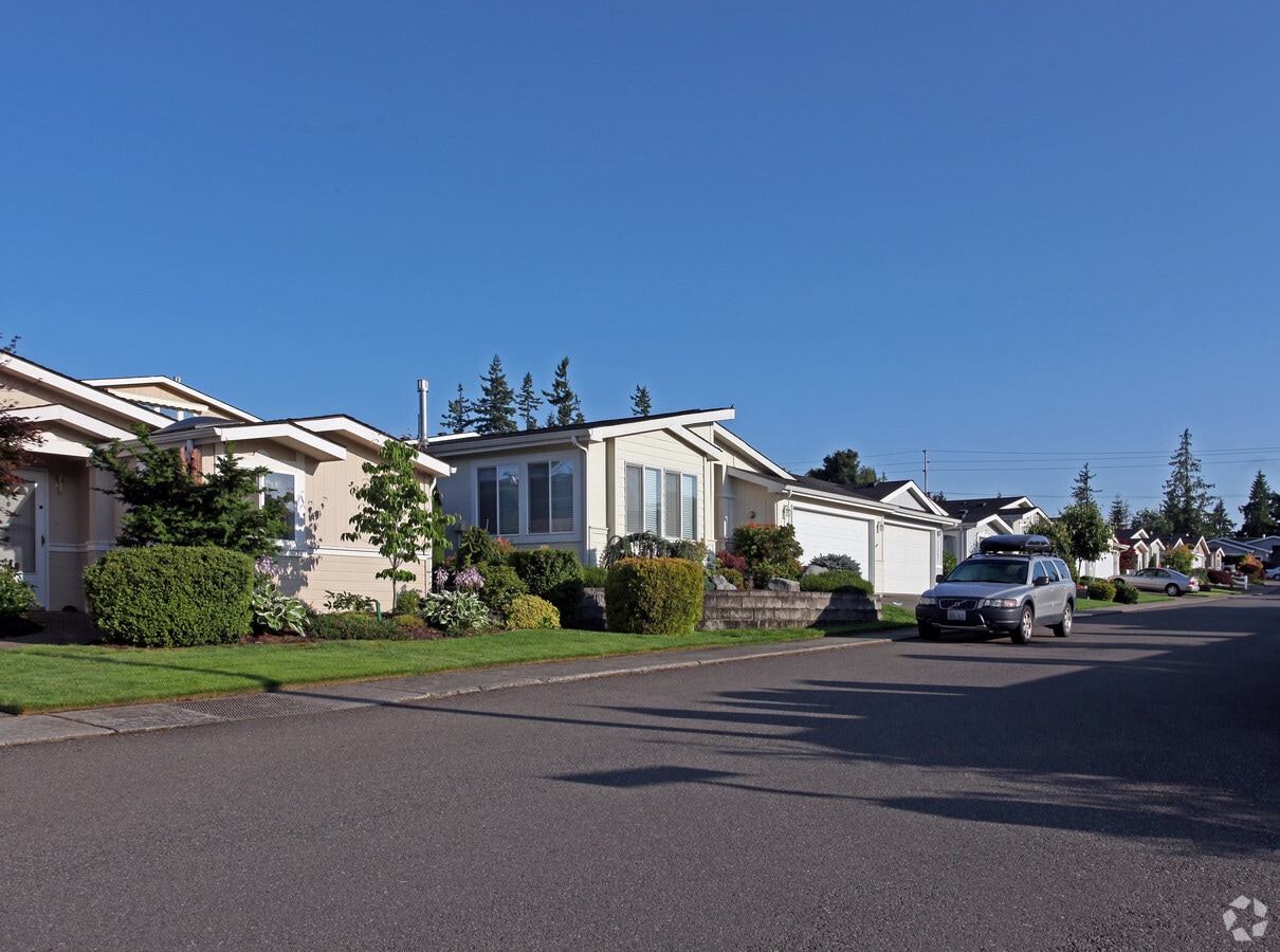 Photo - Water Gardens Apartments