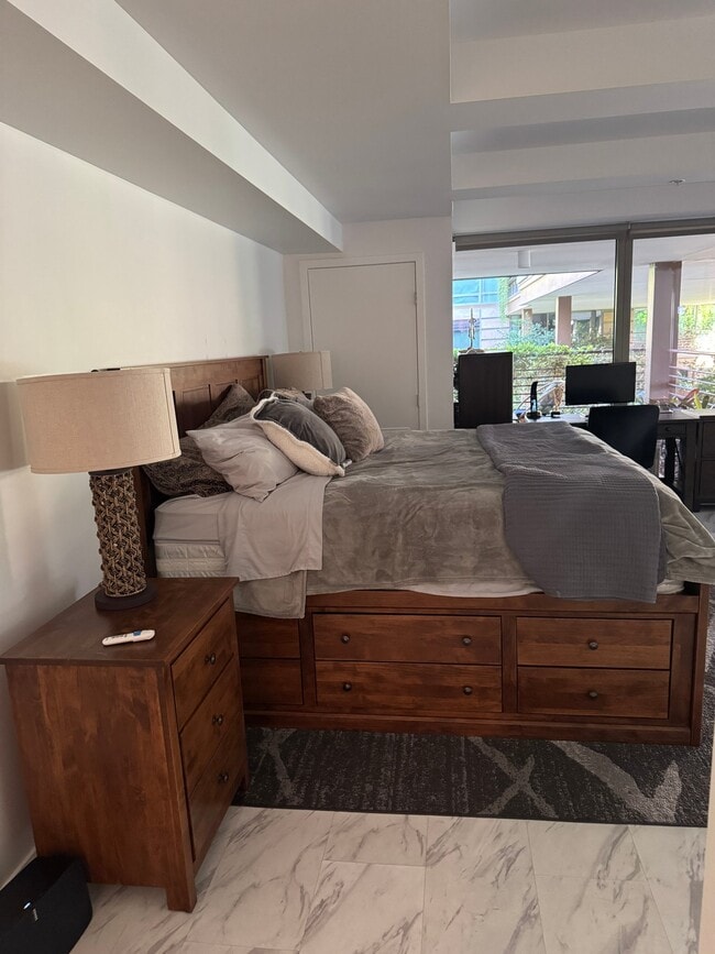 Photo - 7167 E Rancho Vista Dr Unidad 2012