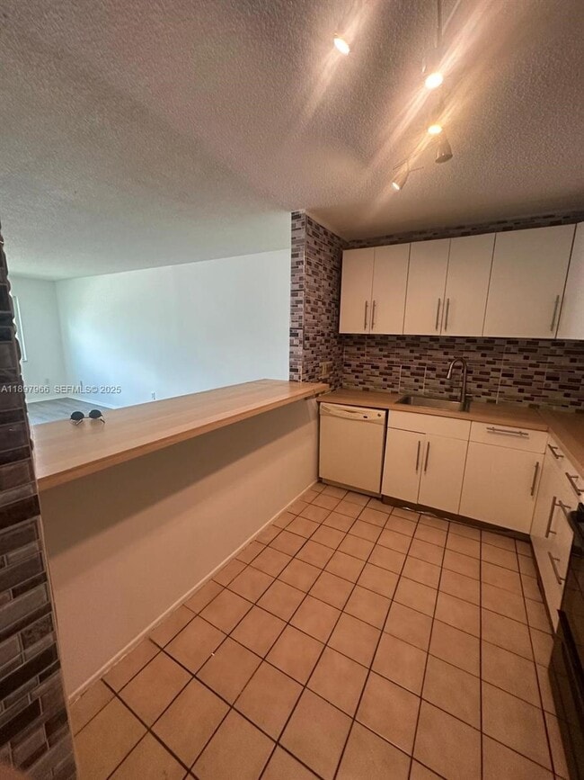 Photo - 14820 Naranja Lakes Blvd Unit D2C