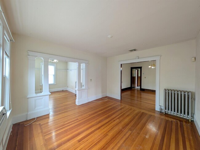 Building Photo - 136 North St Unit 2 Rental