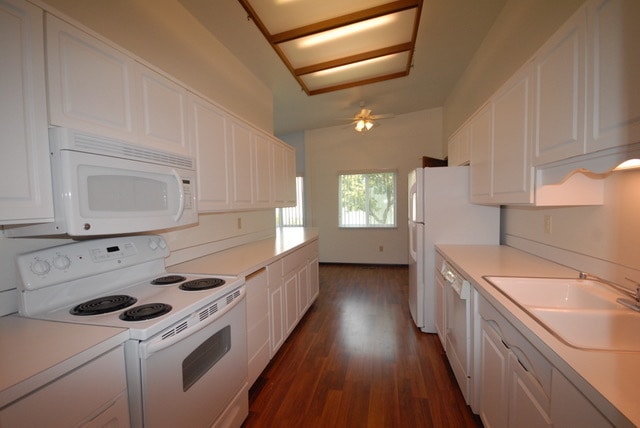 Photo - Spacious Townhome with Expansive View and a 2 Car Private Garage