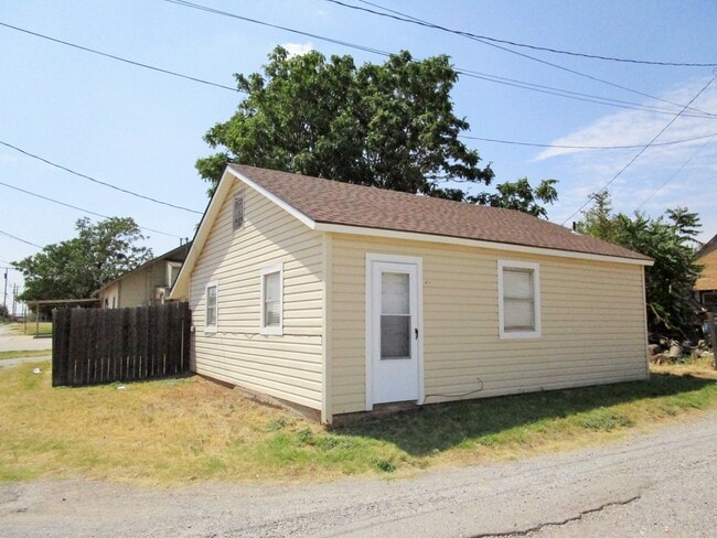 Photo - Cute and Private One Bedroom House