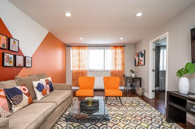 Building Photo - 215 Piedmont Ave NE Rental