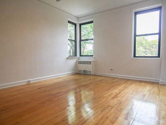 Photo - 88-10 34th Ave Unidad 5D