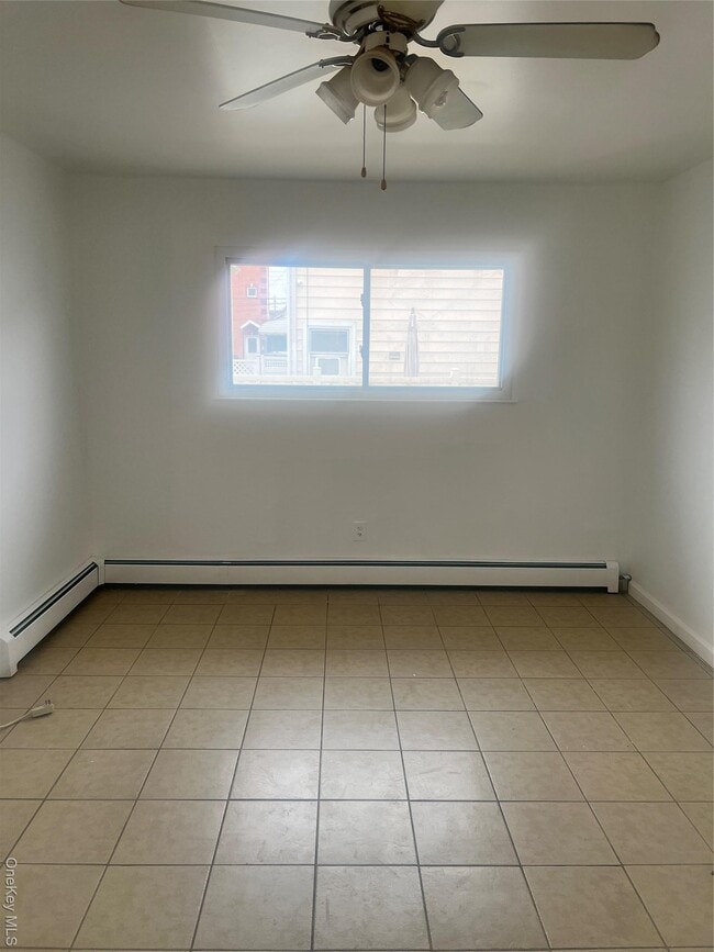 Building Photo - 14-11 Chandler St